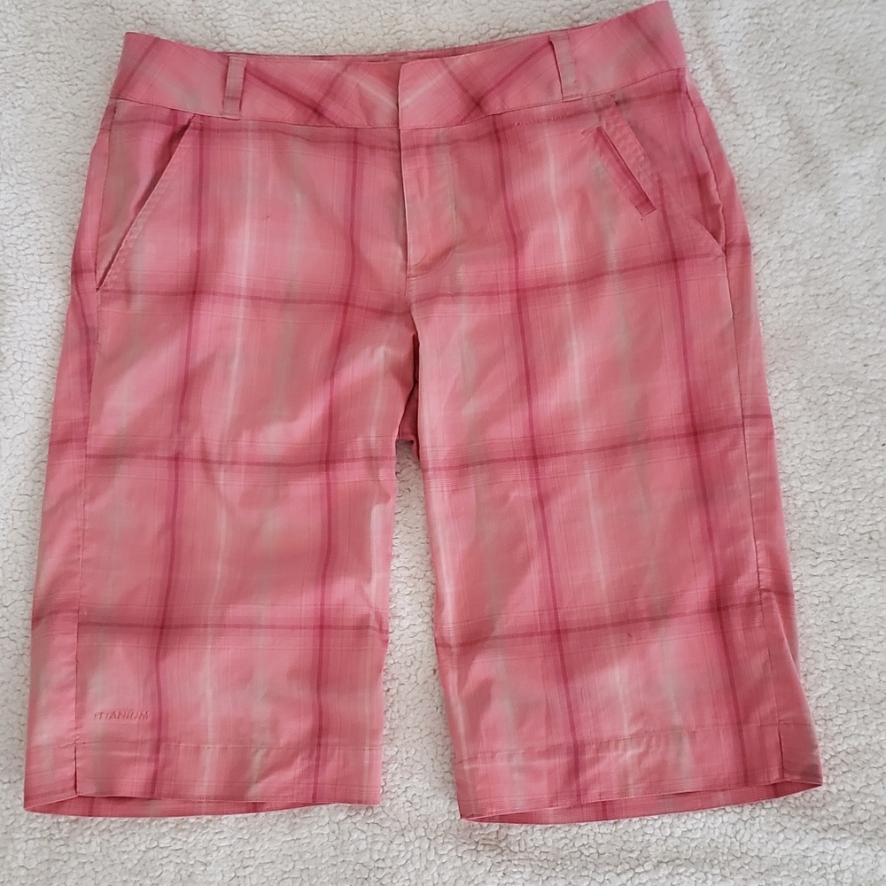 Columbia Sportswear Company  pink plaid cropped pa